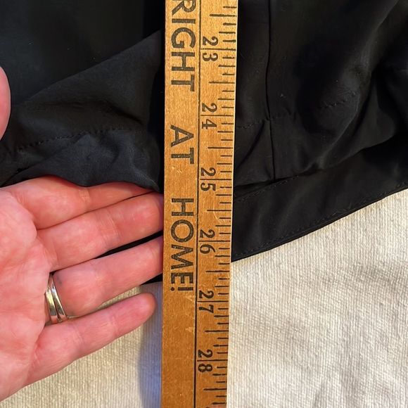 K-SWISS Black Zip-Up Lightweight Vented Reflection Tape Jacket, Size Men’s Large - Picture 15 of 16